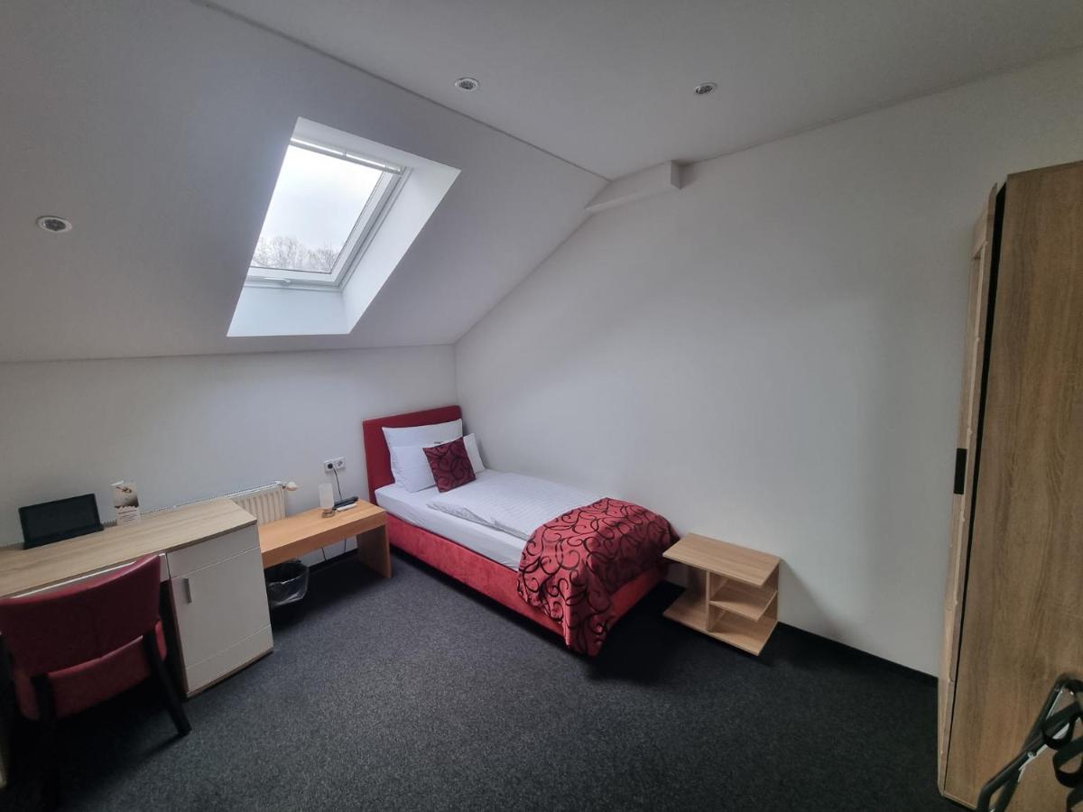 Landhotel Zum Baggernpuhl Wachow Стая снимка