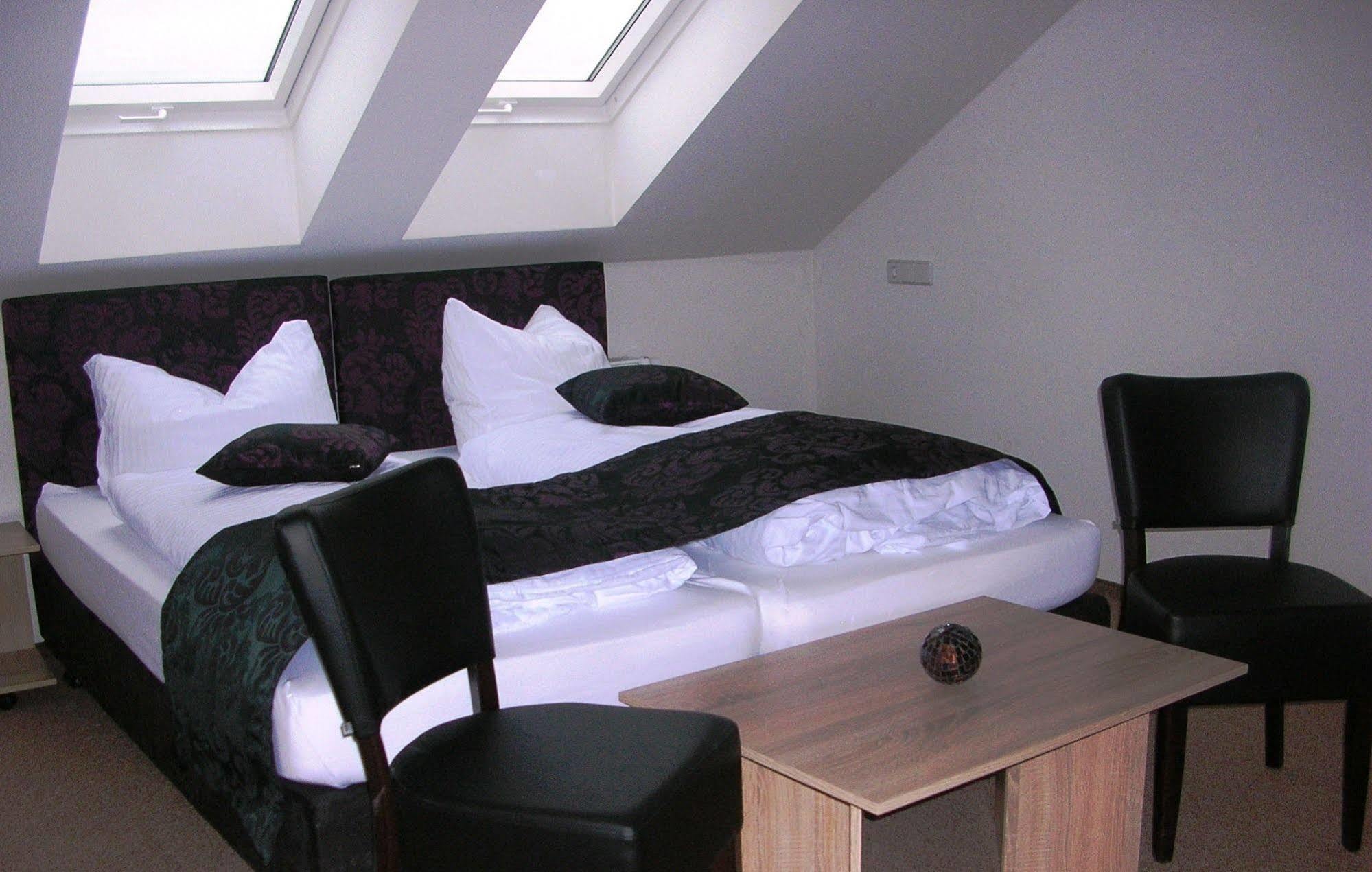 Landhotel Zum Baggernpuhl Wachow Екстериор снимка